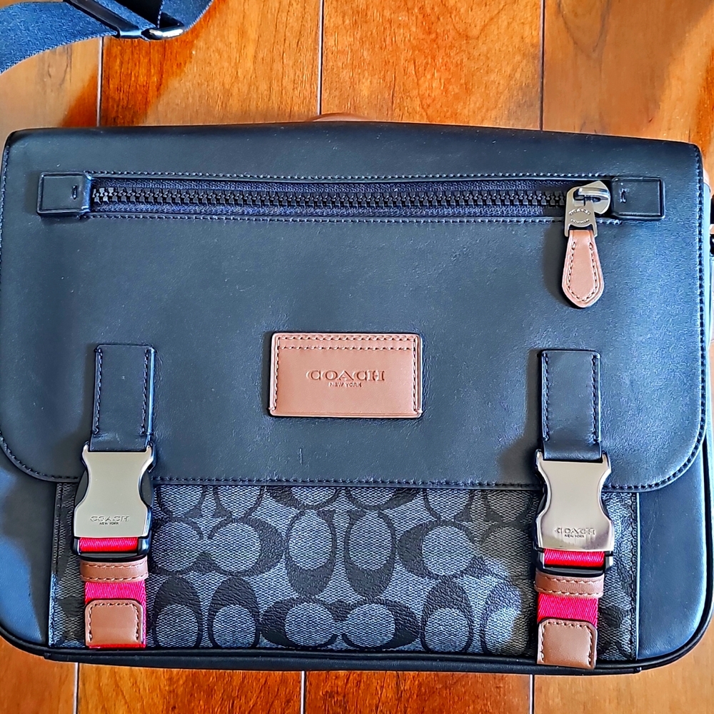 Coach Track Messenger In Colorblock Signature Canvas - Picture 2 of 13